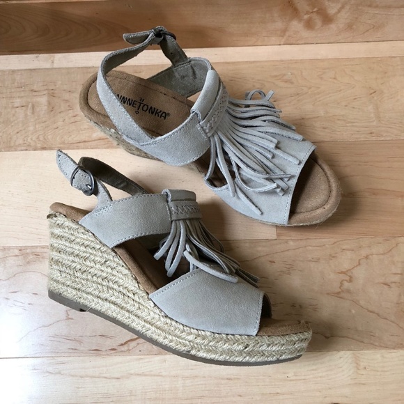 minnetonka ashley wedge